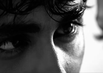 Why Men Can’t Easily Move On From Breakups and Loss: A Look Inside The Male Mind