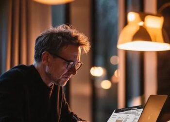 Why is working from home draining men’s mental health and destroying their confidence?